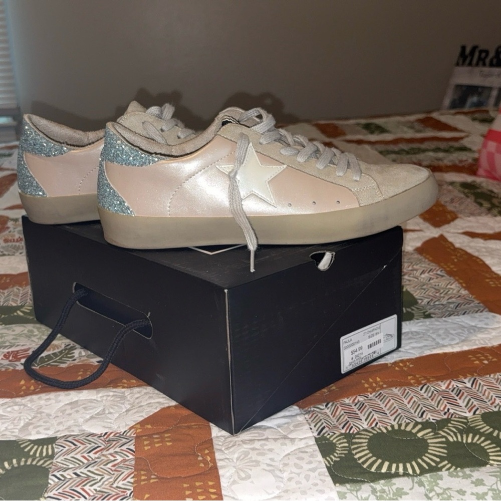 ShuShop Beige and Glitter Sneakers
